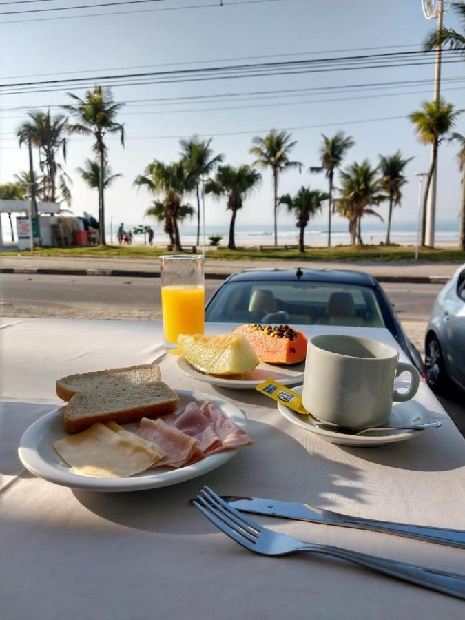 Hotel Enseada Beira Mar グァルジャー エクステリア 写真